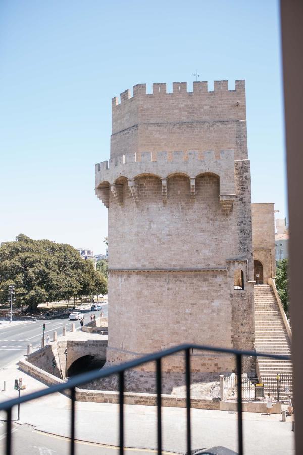 Myr Puerta Serranos บาเลนเซีย ภายนอก รูปภาพ